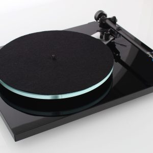 REGA PLANAR 3  nero high gloss con Testina Rega Carbon